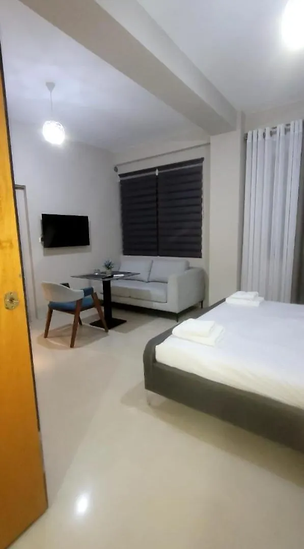 Bazar3 Mini Apartament Tirana