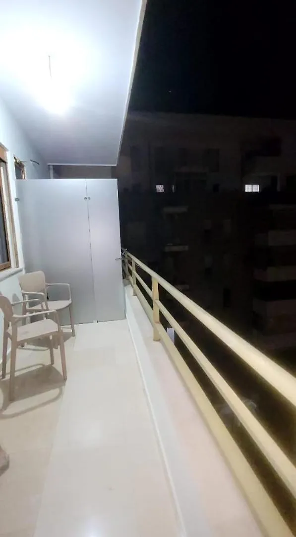 Bazar3 Mini Apartament Tirana 0*,